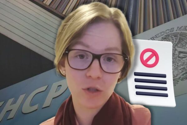 Funcionaria de SHCP renuncia tras video asoleándose en Palacio Nacional