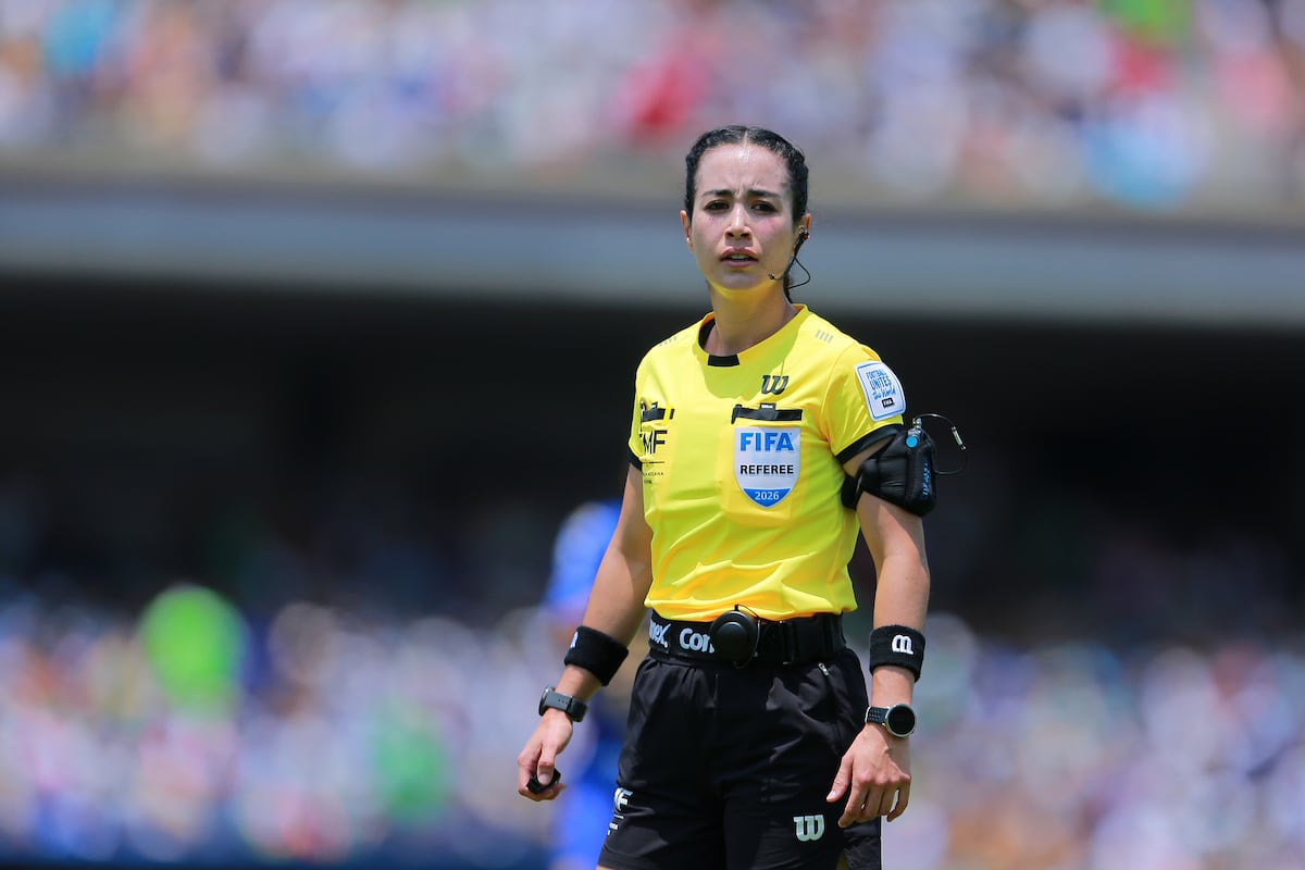 Katia Itzel García enfrenta reacciones misóginas tras expulsar a Sergio Bueno en partido de Liga MX