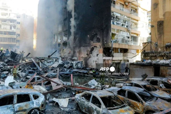 Trump condiciona tregua a apertura del estrecho de Ormuz mientras Irán denuncia violaciones