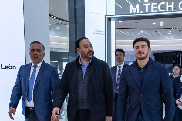 Samuel García concreta inversión de Hyundai Mobis por mil millones de pesos en Nuevo León