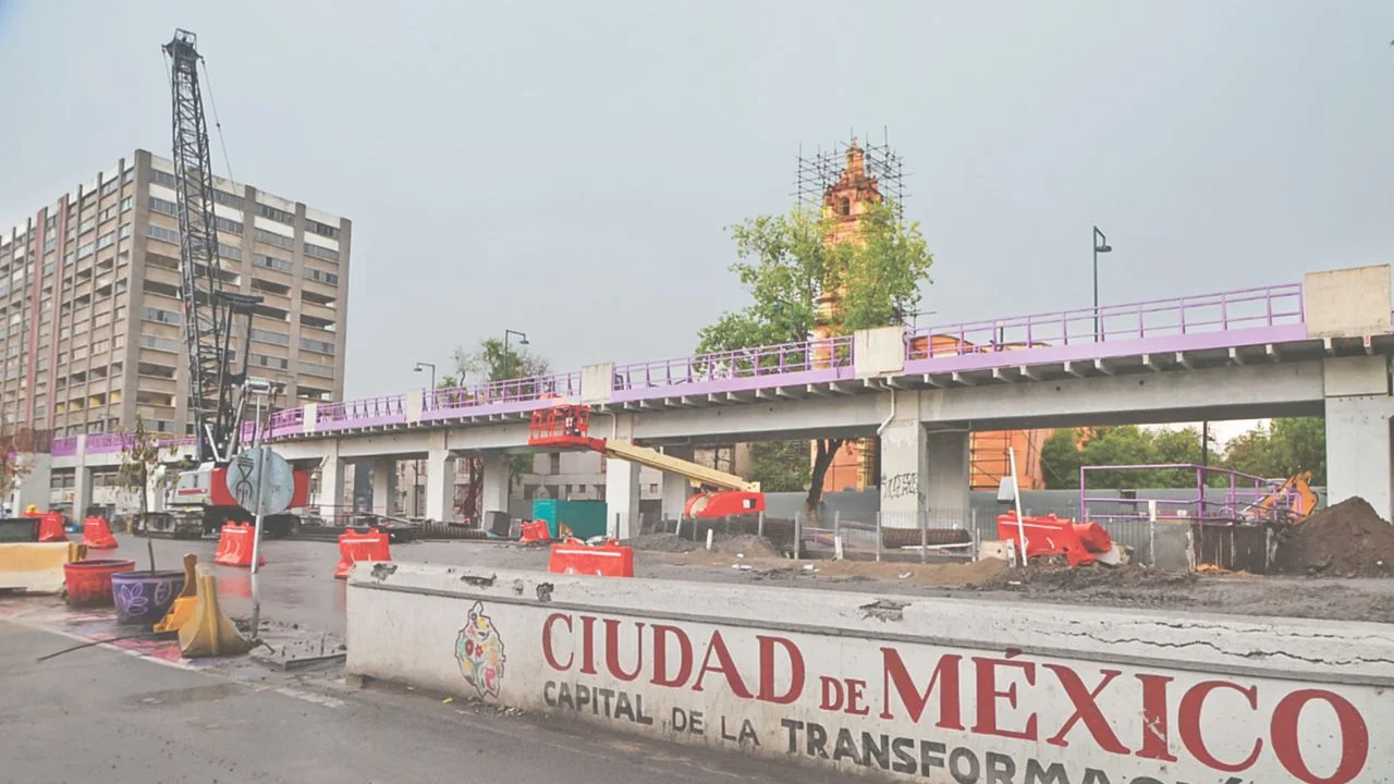 Amparo frena estación del Cablebús en CDMX; avanzan obras viales en Tijuana y Tlalpan