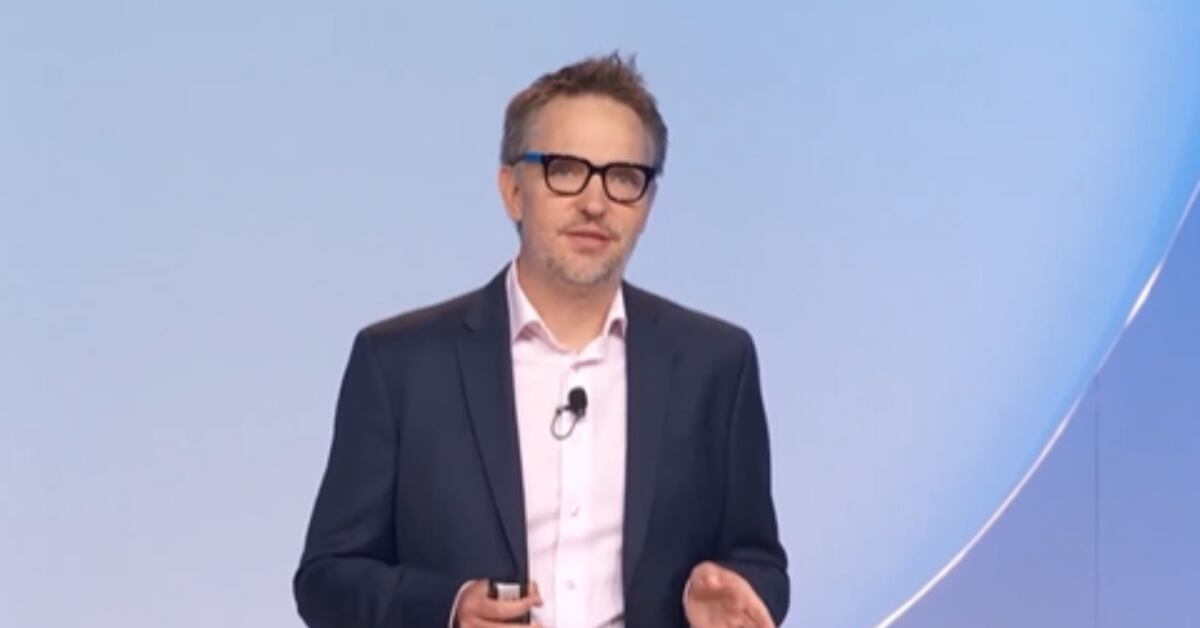 Despidos masivos en el sector tecnológico por IA y acusaciones de espionaje contra LinkedIn