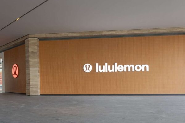 Fiscal de Texas investiga a Lululemon por presunto uso de químicos tóxicos PFAS