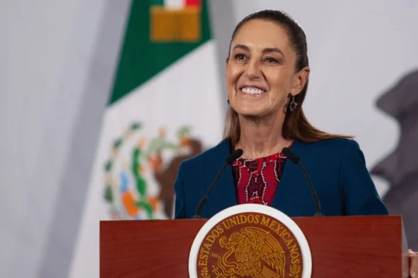 Anuncia Sheinbaum inversión histórica en educación, subsidio al IEPS y nuevo director de Aduanas