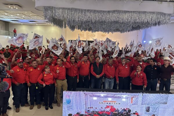 Napoleón Gómez Urrutia advierte que AHMSA no reabrirá igual y exige liquidación justa