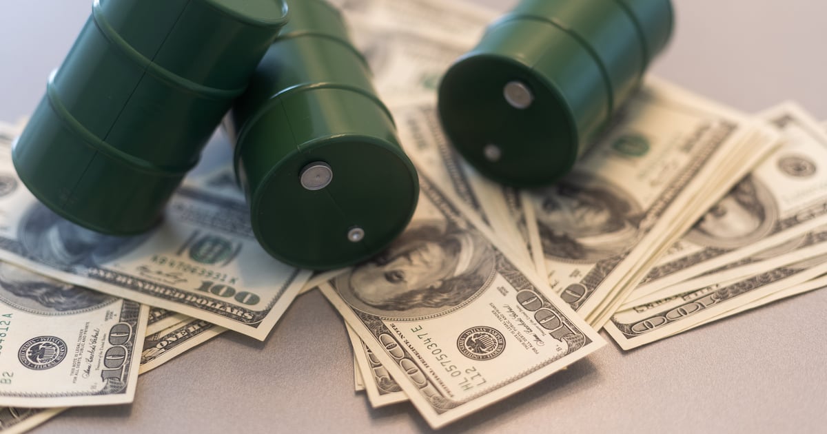 Gasolina en EE.UU. supera los 4 dólares por galón tras escalada en Medio Oriente