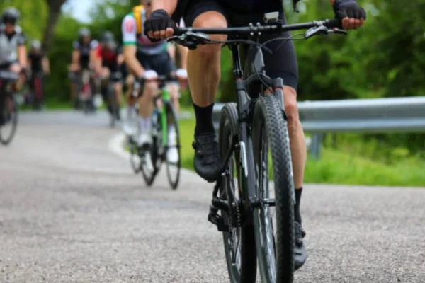 Colectivos de desaparecidos realizan ‘Cascarita contra el Olvido’ en Reforma