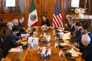 México y EU avanzan en conversaciones técnicas del T-MEC mientras Trump critica el tratado