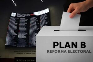 Celebra Sheinbaum aprobación del Plan B electoral en 20 congresos estatales