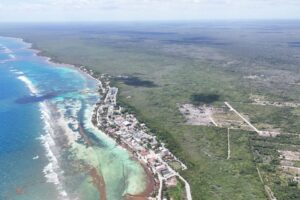 Anuncian inversión de 100 millones de pesos para infraestructura turística en Mahahual