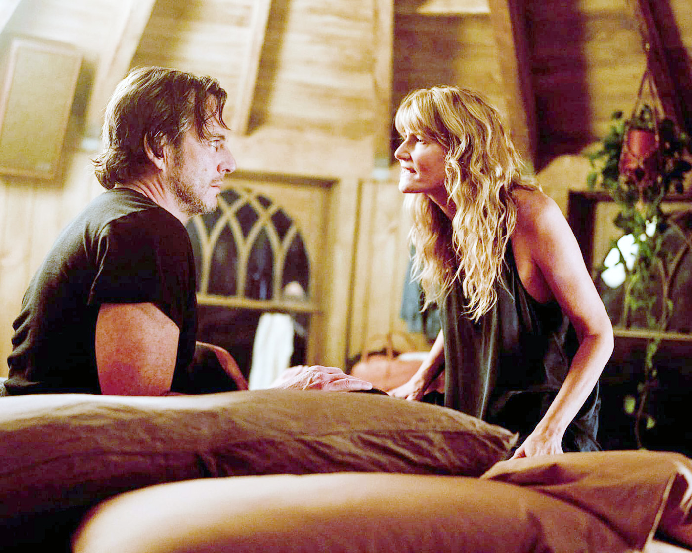 Young Miko confirma gira en Mexico; Prime Video renueva ‘La Oficina’ y llegan estrenos de cine