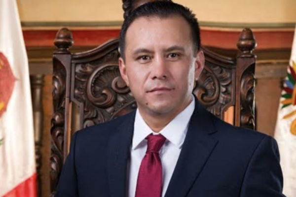 Rescatan con vida al alcalde de Taxco y a su padre tras operativo federal