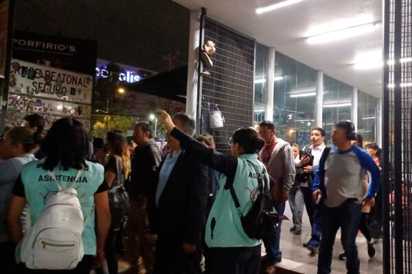 Restablecen servicio en Línea 3 del Metro tras falla eléctrica externa