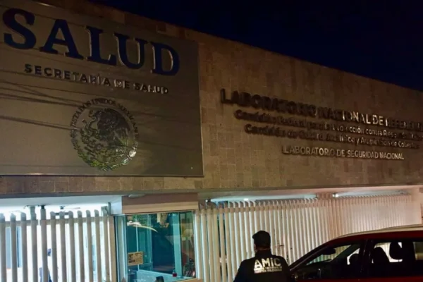 Aumentan a ocho los fallecidos por sueros vitaminados en Hermosillo; médico prófugo