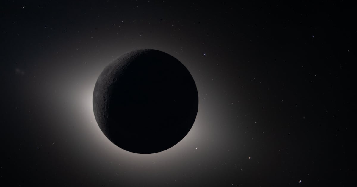 Artemis II completa sobrevuelo lunar e inicia regreso con amerizaje previsto en San Diego