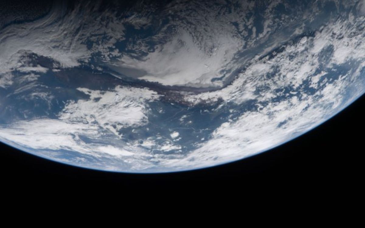 NASA publica imágenes de la Tierra capturadas por Artemis II; tripulantes buscan unir al mundo