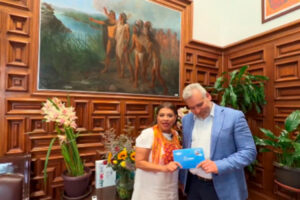 Invitan a Clara Brugada a inauguración de teleférico en Uruapan; bloquean carretera Uruapan-Los Reyes