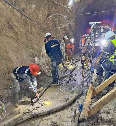 Continúan labores de rescate para localizar al minero Isidro Beltrán en yacimiento Santa Fe