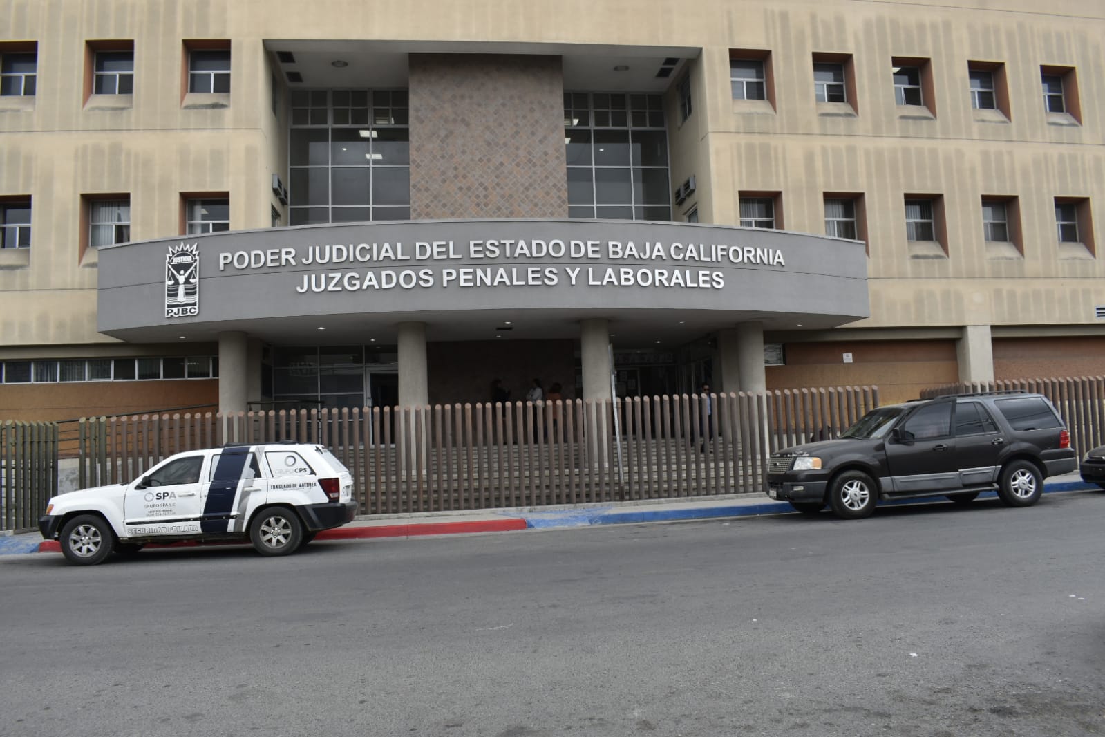 Declaran culpables a dos policías municipales de Tijuana por desaparición forzada de comerciante