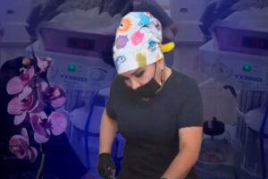 Investigan a médica prófuga por muerte de paciente y lesiones en clínica clandestina de Puebla