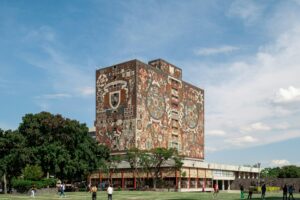 Rector de la UNAM plantea revisar evaluaciones académicas ante el auge de la inteligencia artificial
