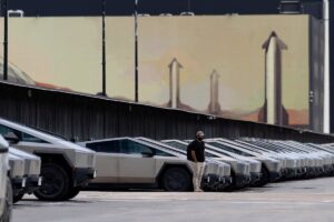 Tesla reporta alza de 17% en beneficios del primer trimestre y sus acciones suben casi 4%