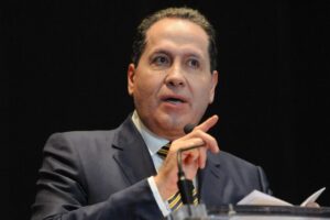 Eruviel Ávila: del PRI al PVEM, trayectoria de un político mexiquense