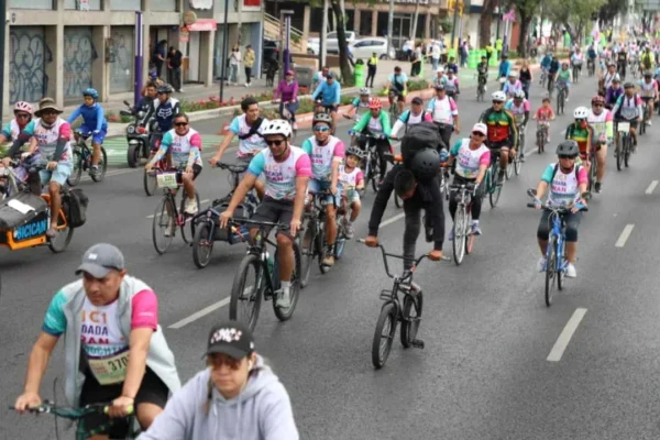 Inaugura Clara Brugada ciclovía Gran Tenochtitlán y presenta iniciativa para limitar aumentos de renta