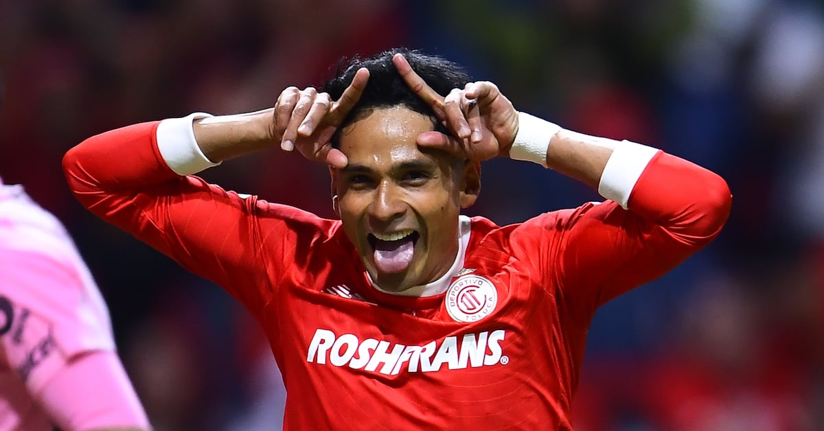 Toluca vence a Tigres en penales y gana la Concachampions 2026