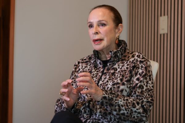 Alina Fernández expresa su dolor por el daño de Fidel Castro a Cuba tras estreno de documental