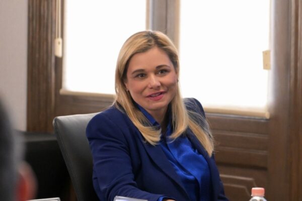 Maru Campos comparece ante FGR por caso de agentes de la CIA; Sheinbaum confirma salida de dos operativos