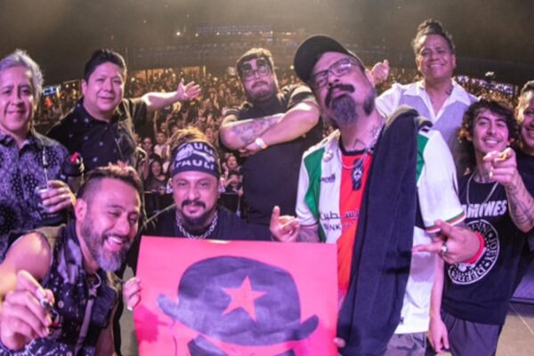 Panteón Rococó ofrece concierto gratuito de dos horas en Nezahualcóyotl