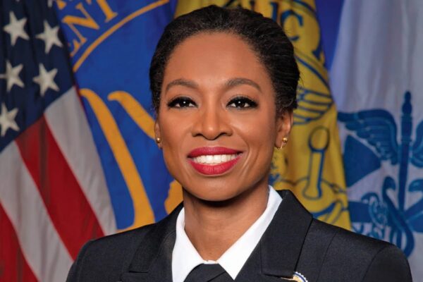 Trump designa a Erica Schwartz como nueva directora de los CDC