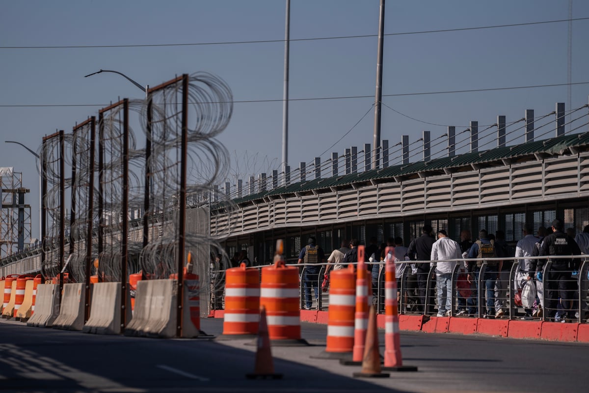 Deportan a 13,000 extranjeros a México en primeros meses del segundo mandato de Trump; suspenden festejos del 5 de Mayo en Chicago