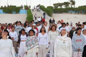 Ana Paty Peralta encabeza tercera edición del Medita Fest en Playa Delfines