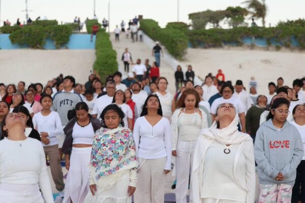 Ana Paty Peralta encabeza tercera edición del Medita Fest en Playa Delfines