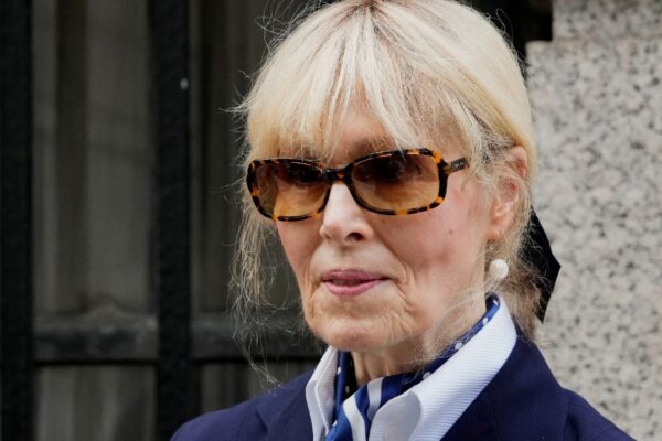 Departamento de Justicia de EE.UU. investiga a E. Jean Carroll por presunto perjurio