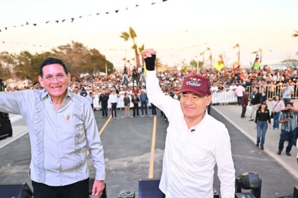 Inauguran Teleférico de Uruapan; anuncian obras en Sonora y San Luis Potosí