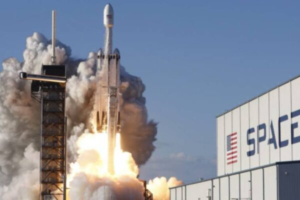 Advierten que IPOs de SpaceX, OpenAI y Anthropic podrían elevar riesgo de burbuja en Wall Street