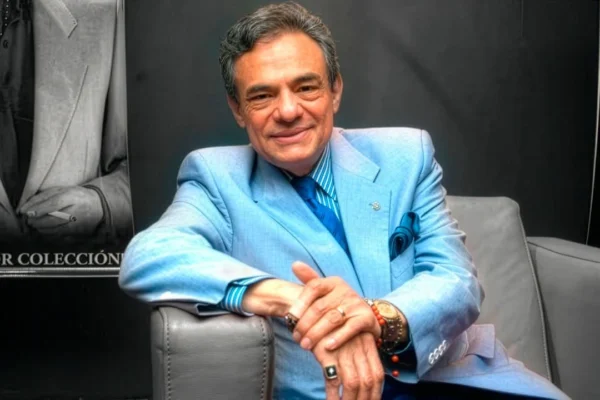 Fans celebran el Día Internacional de José José en la CDMX con base en la canción ‘Me vas a echar de menos’