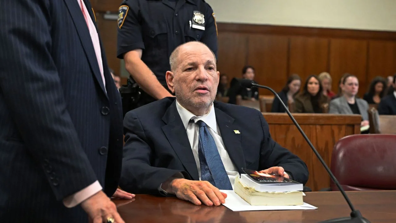 Fiscalía de Manhattan retira cargos de violación contra Harvey Weinstein