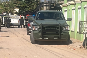 Asesinan a ex trabajador del Ayuntamiento y hieren a su hija embarazada en Culiacán