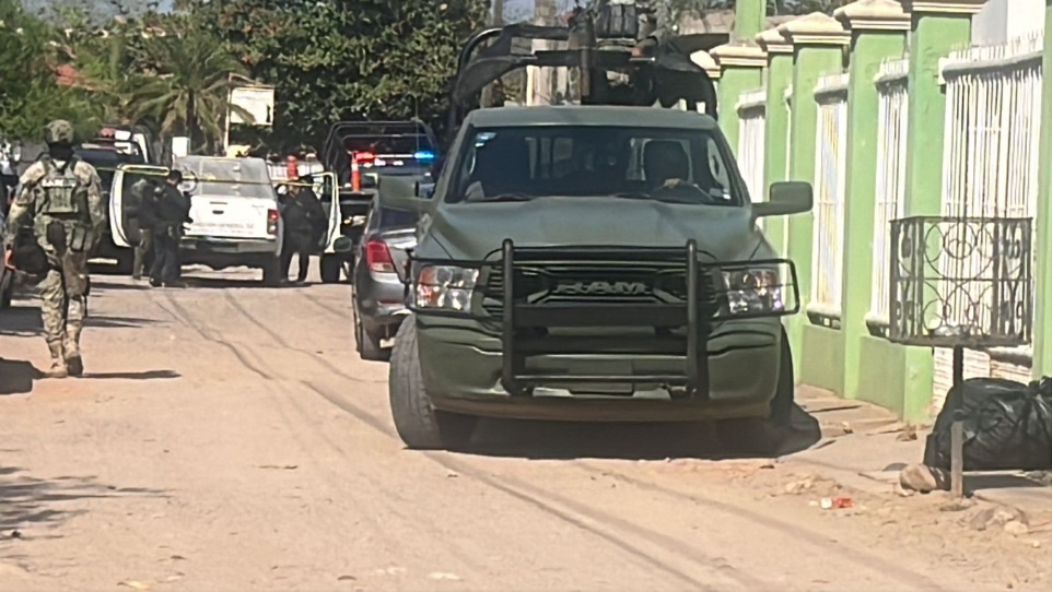 Asesinan a ex trabajador del Ayuntamiento y hieren a su hija embarazada en Culiacán