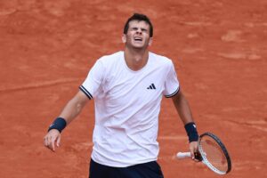 Rafael Jódar remonta ante Pablo Carreño y alcanza sus primeros cuartos de final de un Grand Slam