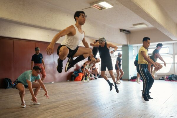 Compañía de danza folclórica LGBT México de Colores celebra 15 años con espectáculo ‘Quinceañeres’