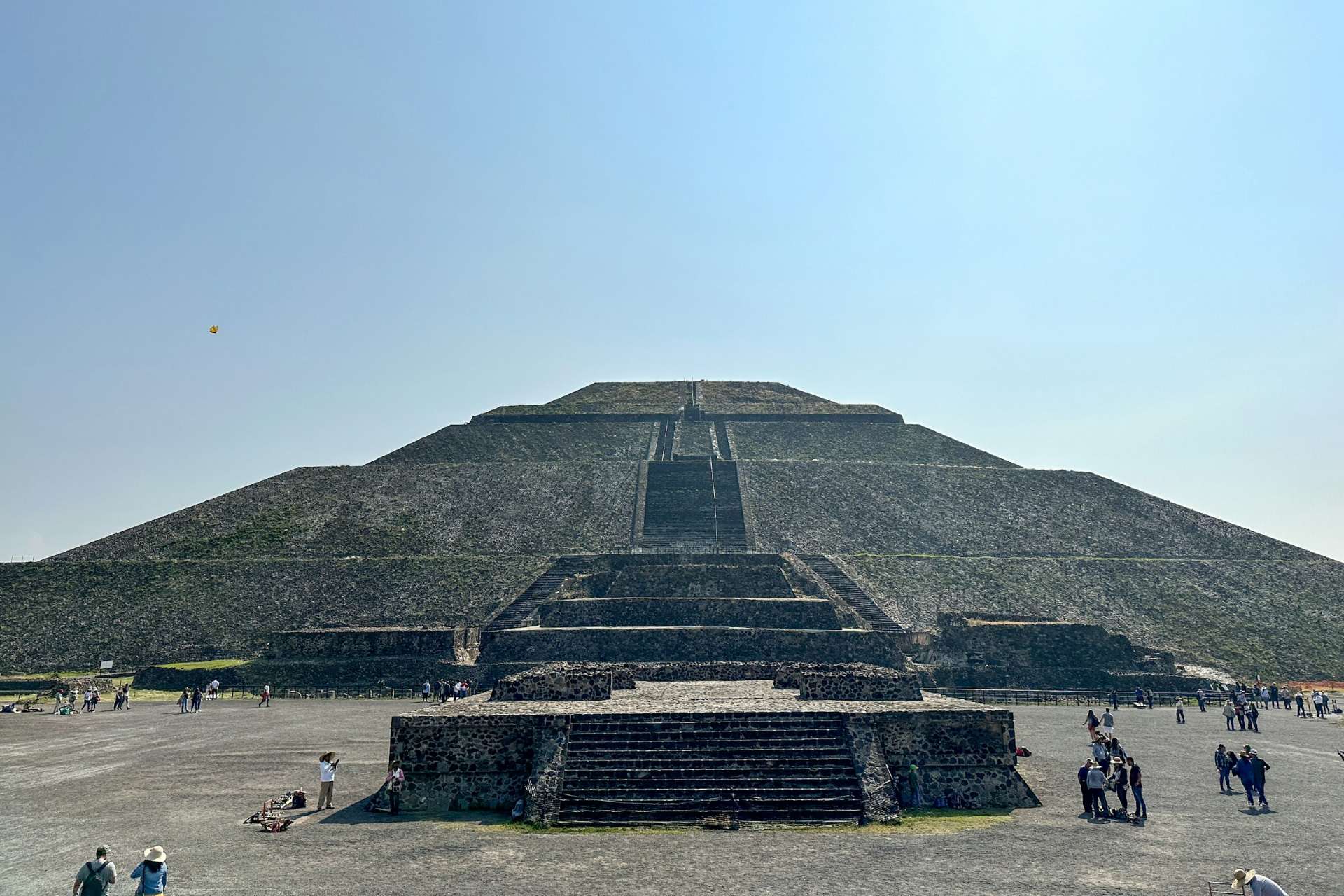 Reforzarán seguridad en zonas arqueológicas tras tiroteo en Teotihuacán