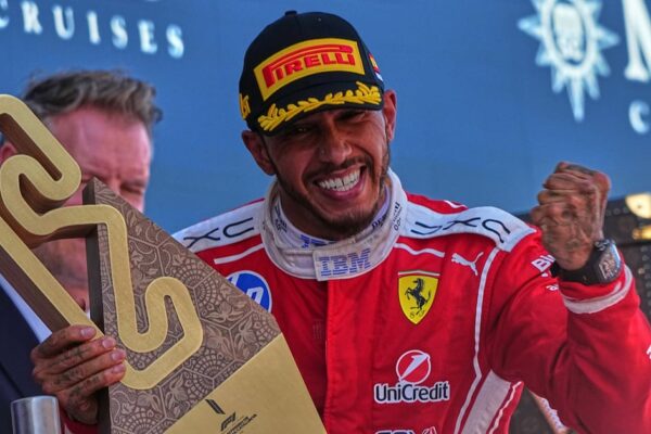 Lewis Hamilton gana el GP de Barcelona 2026 con Ferrari
