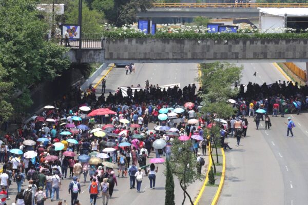 CNTE entra en receso sin acuerdo y exige mesa con Sheinbaum tras bloqueos en CDMX