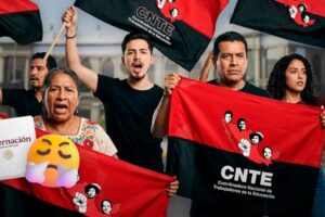 SEP convoca a mesa de diálogo con CNTE mientras maestros mantienen plantón en el Centro Histórico