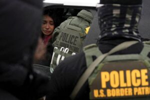 Denuncian perfilamiento racial contra nativos americanos en redadas del ICE